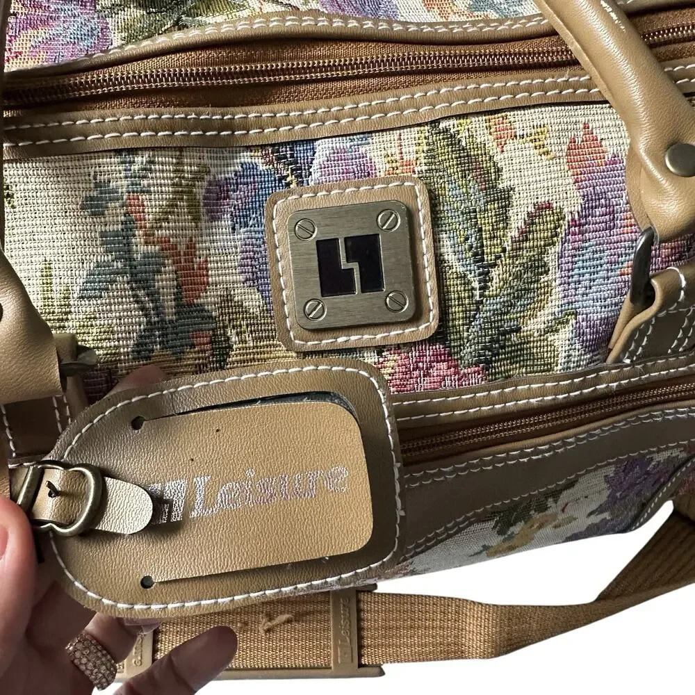 RARE VINTAGE LEISURE LUGGAGE CARRYON DUFFEL WEEKEND TRAVEL BAG MACY'S